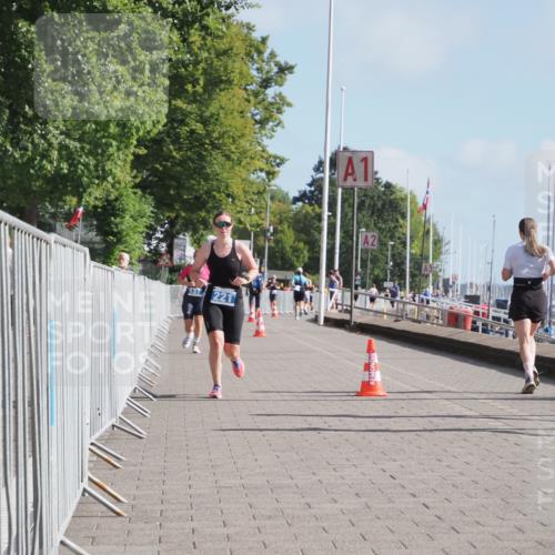 17.08.2025 - KN Förde Triathlon 2025 KatJ http://msf.ph/oto/8587901 17.08.2025 10:13:39 Laufen 221 meine-sportfotos.de