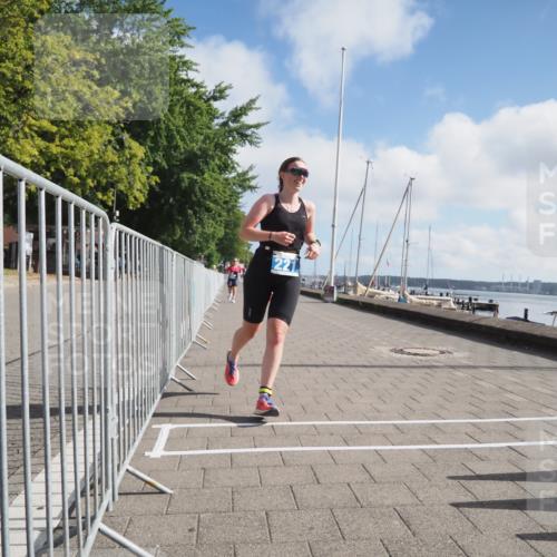 17.08.2025 - KN Förde Triathlon 2025 KatJ http://msf.ph/oto/8588001 17.08.2025 10:13:45 Laufen 137, 221 meine-sportfotos.de