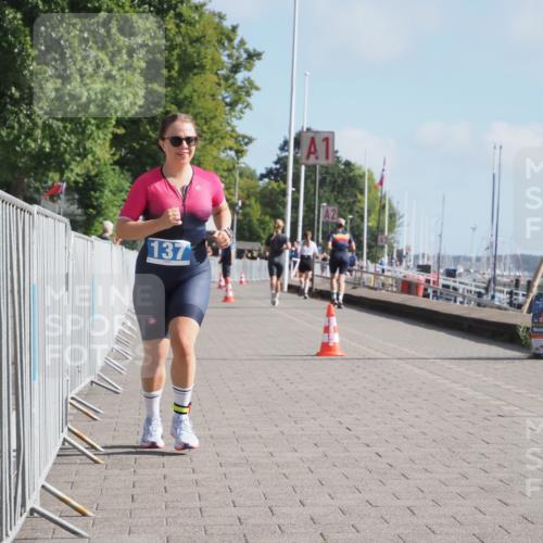 17.08.2025 - KN Förde Triathlon 2025 KatJ http://msf.ph/oto/8588025 17.08.2025 10:13:48 Laufen 137 meine-sportfotos.de
