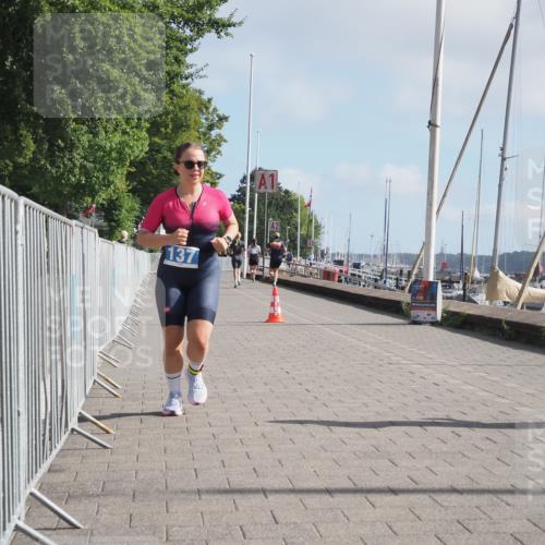 17.08.2025 - KN Förde Triathlon 2025 KatJ http://msf.ph/oto/8588032 17.08.2025 10:13:49 Laufen 137 meine-sportfotos.de