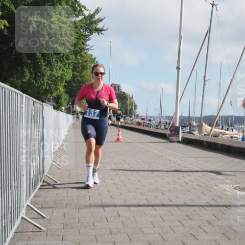 17.08.2025 - KN Förde Triathlon 2025 KatJ http://msf.ph/oto/8588045 17.08.2025 10:13:49 Laufen 137 meine-sportfotos.de