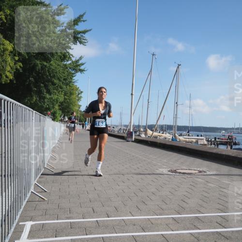 17.08.2025 - KN Förde Triathlon 2025 KatJ http://msf.ph/oto/8588053 17.08.2025 10:38:40 Laufen 163, 176 meine-sportfotos.de