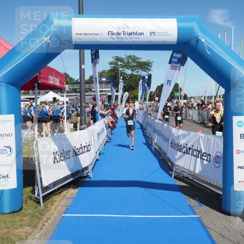 17.08.2025 - KN Förde Triathlon 2025 MichiJ http://msf.ph/oto/8588083 17.08.2025 13:44:20 Laufen 413, 422 meine-sportfotos.de