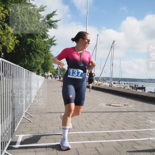 17.08.2025 - KN Förde Triathlon 2025 KatJ http://msf.ph/oto/8588091 17.08.2025 10:13:50 Laufen 137 meine-sportfotos.de