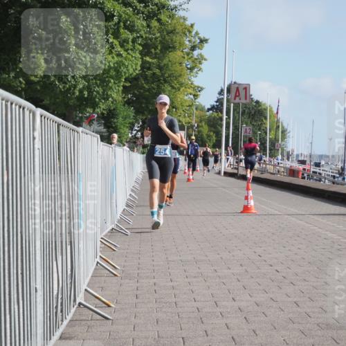 17.08.2025 - KN Förde Triathlon 2025 KatJ http://msf.ph/oto/8588095 17.08.2025 10:14:06 Laufen 145, 254 meine-sportfotos.de