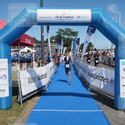 17.08.2025 - KN Förde Triathlon 2025 MichiJ http://msf.ph/oto/8588108 17.08.2025 13:44:21 Laufen 413, 422 meine-sportfotos.de