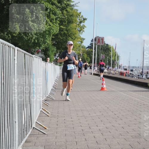 17.08.2025 - KN Förde Triathlon 2025 KatJ http://msf.ph/oto/8588114 17.08.2025 10:14:06 Laufen 145, 254 meine-sportfotos.de
