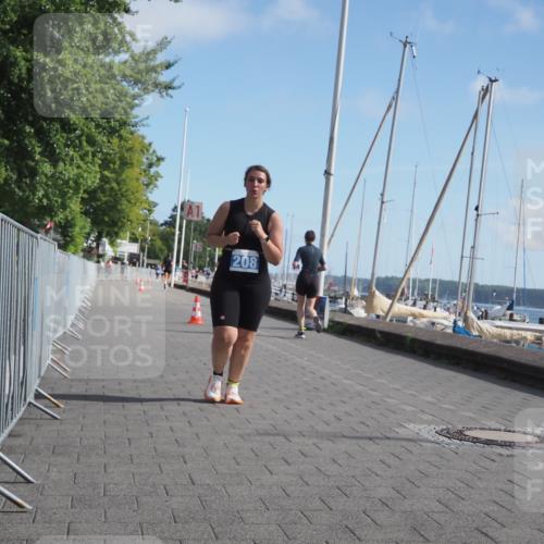 17.08.2025 - KN Förde Triathlon 2025 KatJ http://msf.ph/oto/8588358 17.08.2025 10:38:59 Laufen 208 meine-sportfotos.de
