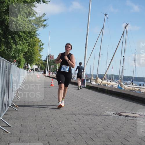 17.08.2025 - KN Förde Triathlon 2025 KatJ http://msf.ph/oto/8588364 17.08.2025 10:38:59 Laufen 208 meine-sportfotos.de