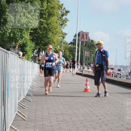 17.08.2025 - KN Förde Triathlon 2025 KatJ http://msf.ph/oto/8588432 17.08.2025 10:14:36 Laufen 111, 216 meine-sportfotos.de