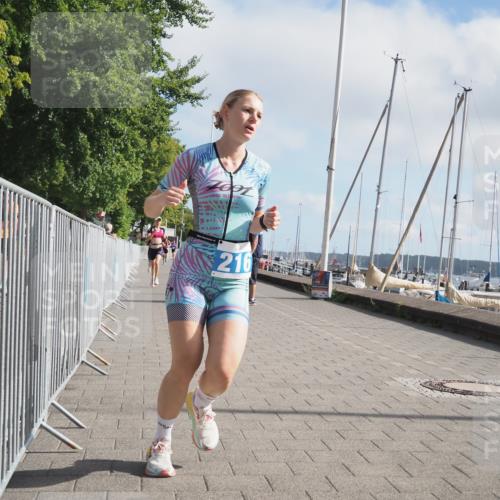 17.08.2025 - KN Förde Triathlon 2025 KatJ http://msf.ph/oto/8588548 17.08.2025 10:14:42 Laufen 111, 119, 216, 223 meine-sportfotos.de