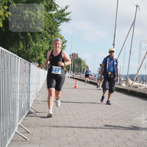 17.08.2025 - KN Förde Triathlon 2025 KatJ http://msf.ph/oto/8588701 17.08.2025 10:14:50 Laufen 114, 119, 223 meine-sportfotos.de