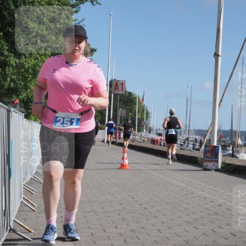 17.08.2025 - KN Förde Triathlon 2025 KatJ http://msf.ph/oto/8588814 17.08.2025 10:40:02 Laufen 251 meine-sportfotos.de
