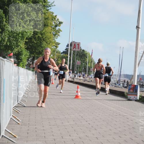 17.08.2025 - KN Förde Triathlon 2025 KatJ http://msf.ph/oto/8588920 17.08.2025 10:15:17 Laufen 142, 183, 215 meine-sportfotos.de