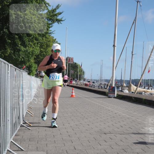 17.08.2025 - KN Förde Triathlon 2025 KatJ http://msf.ph/oto/8588939 17.08.2025 10:40:29 Laufen 205, 207 meine-sportfotos.de