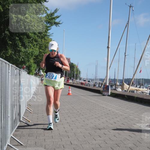 17.08.2025 - KN Förde Triathlon 2025 KatJ http://msf.ph/oto/8588952 17.08.2025 10:40:30 Laufen 207 meine-sportfotos.de