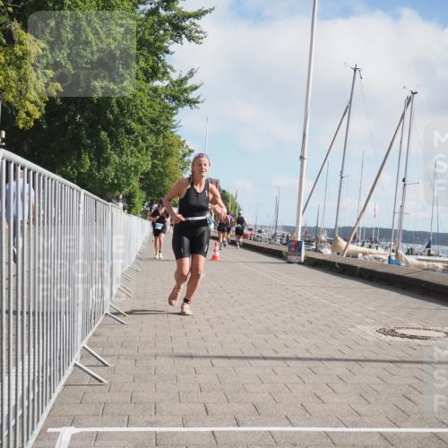 17.08.2025 - KN Förde Triathlon 2025 KatJ http://msf.ph/oto/8588953 17.08.2025 10:15:19 Laufen 142, 183, 215 meine-sportfotos.de