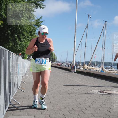 17.08.2025 - KN Förde Triathlon 2025 KatJ http://msf.ph/oto/8588986 17.08.2025 10:40:31 Laufen 207 meine-sportfotos.de