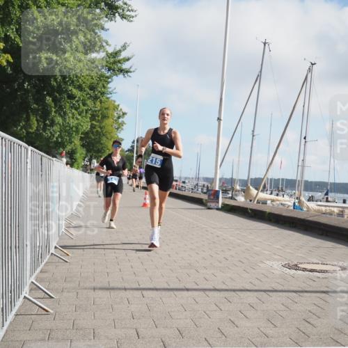 17.08.2025 - KN Förde Triathlon 2025 KatJ http://msf.ph/oto/8589005 17.08.2025 10:15:22 Laufen 142, 183, 215, 242 meine-sportfotos.de