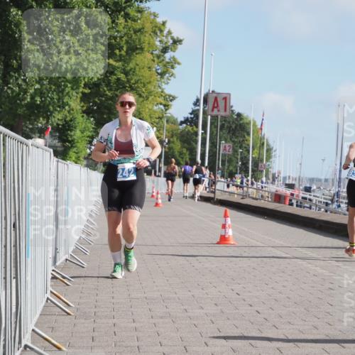 17.08.2025 - KN Förde Triathlon 2025 KatJ http://msf.ph/oto/8589076 17.08.2025 10:15:28 Laufen 142, 242 meine-sportfotos.de