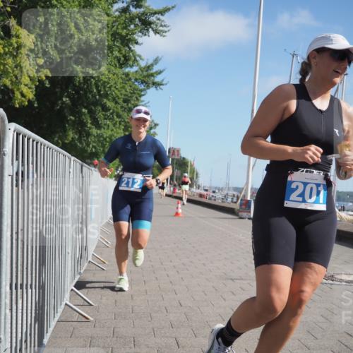 17.08.2025 - KN Förde Triathlon 2025 KatJ http://msf.ph/oto/8589090 17.08.2025 10:40:46 Laufen 201, 212 meine-sportfotos.de