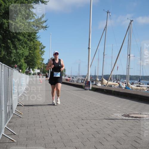 17.08.2025 - KN Förde Triathlon 2025 KatJ http://msf.ph/oto/8589143 17.08.2025 10:41:17 Laufen 213 meine-sportfotos.de