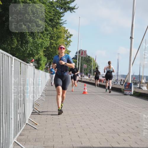 17.08.2025 - KN Förde Triathlon 2025 KatJ http://msf.ph/oto/8589175 17.08.2025 10:15:40 Laufen 127, 150, 210, 234 meine-sportfotos.de