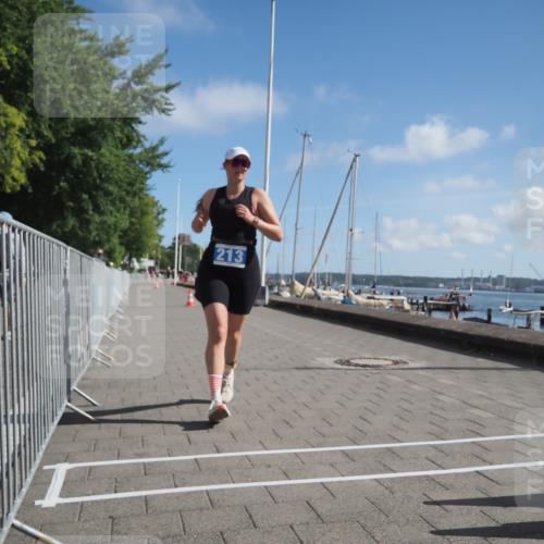 17.08.2025 - KN Förde Triathlon 2025 KatJ http://msf.ph/oto/8589189 17.08.2025 10:41:19 Laufen 213 meine-sportfotos.de