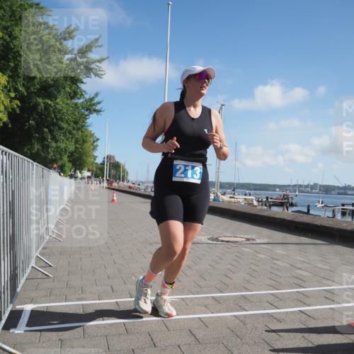 17.08.2025 - KN Förde Triathlon 2025 KatJ http://msf.ph/oto/8589211 17.08.2025 10:41:19 Laufen 213 meine-sportfotos.de