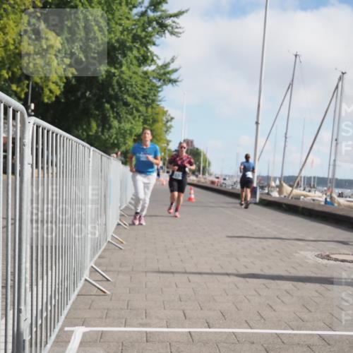 17.08.2025 - KN Förde Triathlon 2025 KatJ http://msf.ph/oto/8589322 17.08.2025 10:15:49 Laufen 127, 152, 169 meine-sportfotos.de