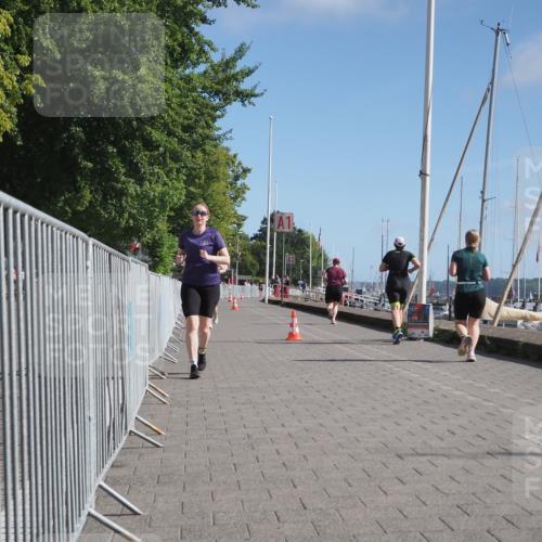 17.08.2025 - KN Förde Triathlon 2025 KatJ http://msf.ph/oto/8589385 17.08.2025 10:42:06 Laufen 170, 230 meine-sportfotos.de