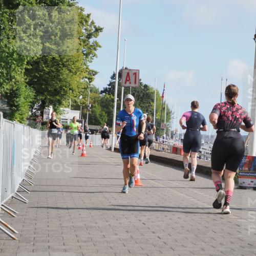 17.08.2025 - KN Förde Triathlon 2025 KatJ http://msf.ph/oto/8589392 17.08.2025 10:15:58 Laufen 108 meine-sportfotos.de