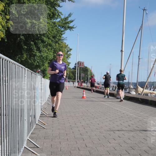17.08.2025 - KN Förde Triathlon 2025 KatJ http://msf.ph/oto/8589417 17.08.2025 10:42:07 Laufen 170, 230 meine-sportfotos.de