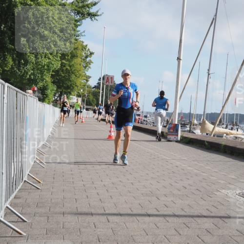 17.08.2025 - KN Förde Triathlon 2025 KatJ http://msf.ph/oto/8589429 17.08.2025 10:16:00 Laufen 108, 218 meine-sportfotos.de