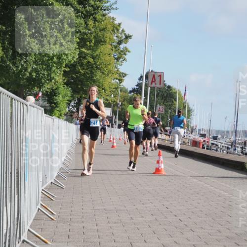 17.08.2025 - KN Förde Triathlon 2025 KatJ http://msf.ph/oto/8589474 17.08.2025 10:16:05 Laufen 108, 187, 218 meine-sportfotos.de