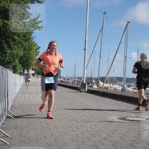 17.08.2025 - KN Förde Triathlon 2025 KatJ http://msf.ph/oto/8589754 17.08.2025 10:42:56 Laufen 235 meine-sportfotos.de