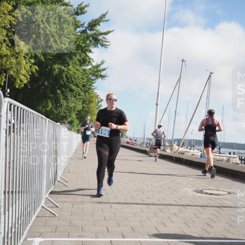 17.08.2025 - KN Förde Triathlon 2025 KatJ http://msf.ph/oto/8589760 17.08.2025 10:16:26 Laufen 122, 196 meine-sportfotos.de