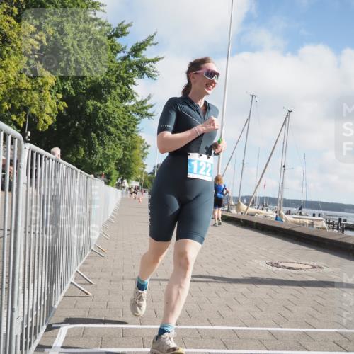 17.08.2025 - KN Förde Triathlon 2025 KatJ http://msf.ph/oto/8589855 17.08.2025 10:16:30 Laufen 122 meine-sportfotos.de
