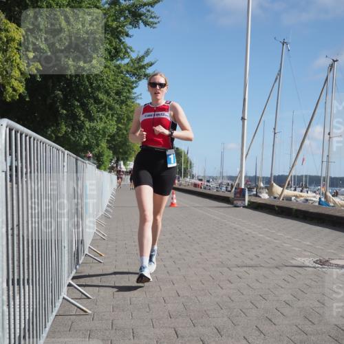 17.08.2025 - KN Förde Triathlon 2025 KatJ http://msf.ph/oto/8589900 17.08.2025 10:43:31 Laufen 171 meine-sportfotos.de