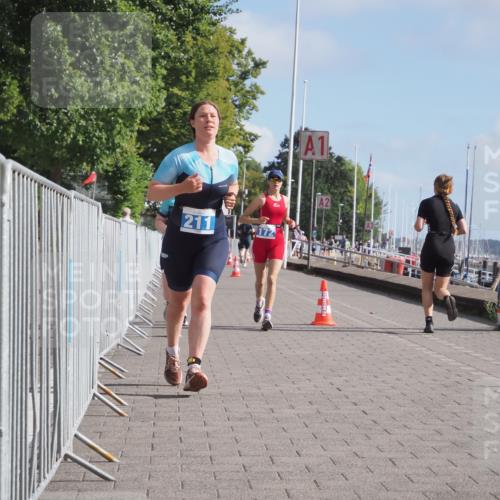 17.08.2025 - KN Förde Triathlon 2025 KatJ http://msf.ph/oto/8590026 17.08.2025 10:16:53 Laufen 131, 151, 172, 184, 211 meine-sportfotos.de