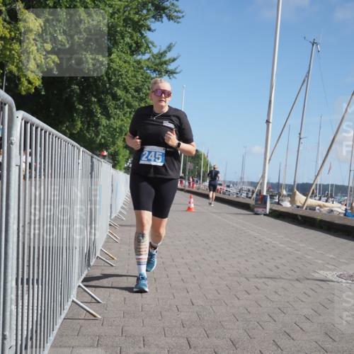 17.08.2025 - KN Förde Triathlon 2025 KatJ http://msf.ph/oto/8590069 17.08.2025 10:43:56 Laufen 188, 225, 245 meine-sportfotos.de