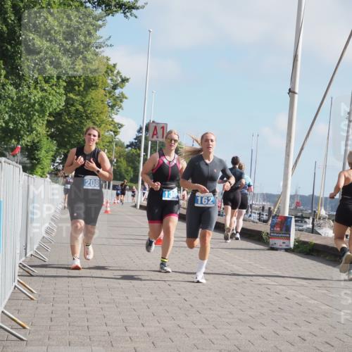 17.08.2025 - KN Förde Triathlon 2025 KatJ http://msf.ph/oto/8590257 17.08.2025 10:17:08 Laufen 130, 162, 208 meine-sportfotos.de