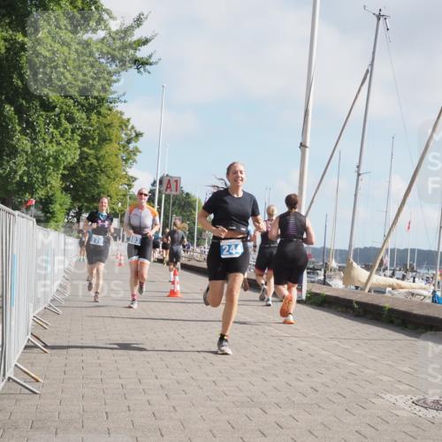 17.08.2025 - KN Förde Triathlon 2025 KatJ http://msf.ph/oto/8590371 17.08.2025 10:17:19 Laufen 103, 176, 180, 244 meine-sportfotos.de