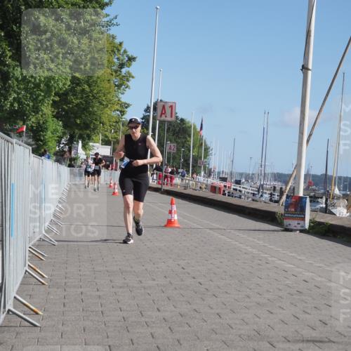 17.08.2025 - KN Förde Triathlon 2025 KatJ http://msf.ph/oto/8590381 17.08.2025 10:45:03 Laufen 197 meine-sportfotos.de