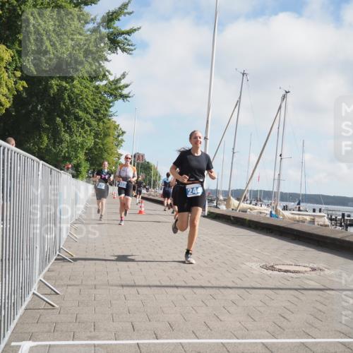 17.08.2025 - KN Förde Triathlon 2025 KatJ http://msf.ph/oto/8590392 17.08.2025 10:17:20 Laufen 103, 176, 180, 244 meine-sportfotos.de