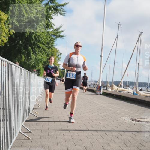 17.08.2025 - KN Förde Triathlon 2025 KatJ http://msf.ph/oto/8590446 17.08.2025 10:17:23 Laufen 103, 176, 180, 244 meine-sportfotos.de