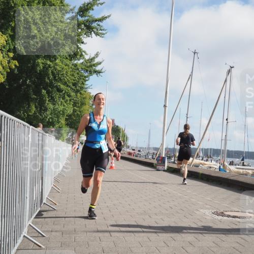 17.08.2025 - KN Förde Triathlon 2025 KatJ http://msf.ph/oto/8590524 17.08.2025 10:17:26 Laufen 103, 176, 180 meine-sportfotos.de