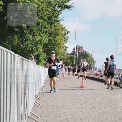 17.08.2025 - KN Förde Triathlon 2025 KatJ http://msf.ph/oto/8590548 17.08.2025 10:17:35 Laufen 102, 160, 186 meine-sportfotos.de