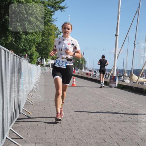 17.08.2025 - KN Förde Triathlon 2025 KatJ http://msf.ph/oto/8590780 17.08.2025 10:45:28 Laufen 249 meine-sportfotos.de