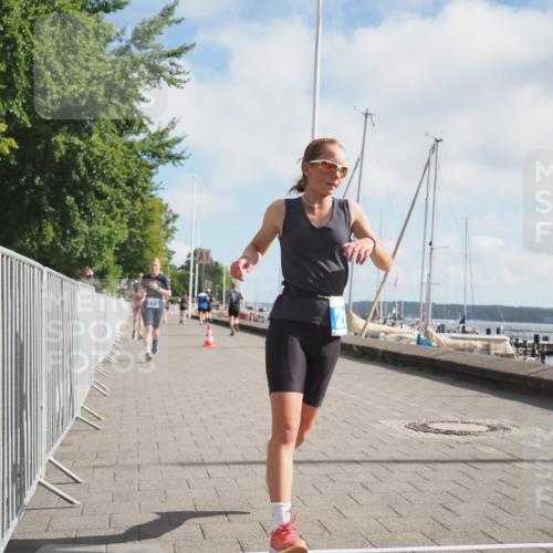 17.08.2025 - KN Förde Triathlon 2025 KatJ http://msf.ph/oto/8590908 17.08.2025 10:17:59 Laufen 143, 173, 188, 204 meine-sportfotos.de